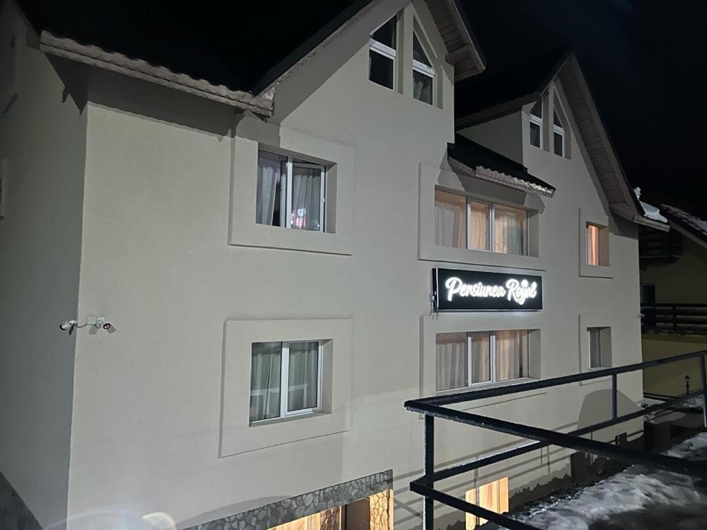 Pensiunea Royal Ranca Luaran gambar